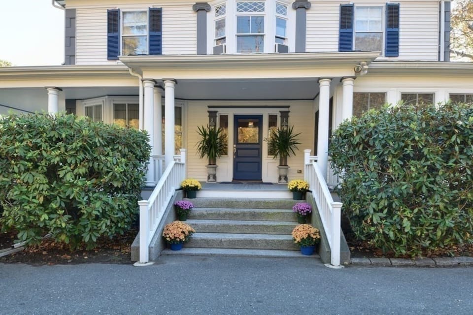 Welcoming entrance. You are greeted with seasonal flowers or holiday displays. Convenient check in and check out.