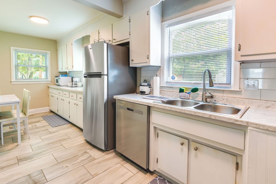 Kitchen | Coffee Maker | Blender | Dishwasher | Electric Kettle | Spices