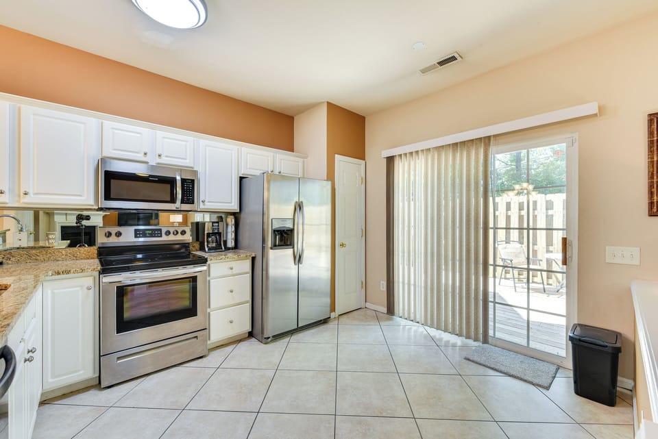 Kitchen | 1st Floor | Coffee Maker | Dishwasher | Cooking Basics