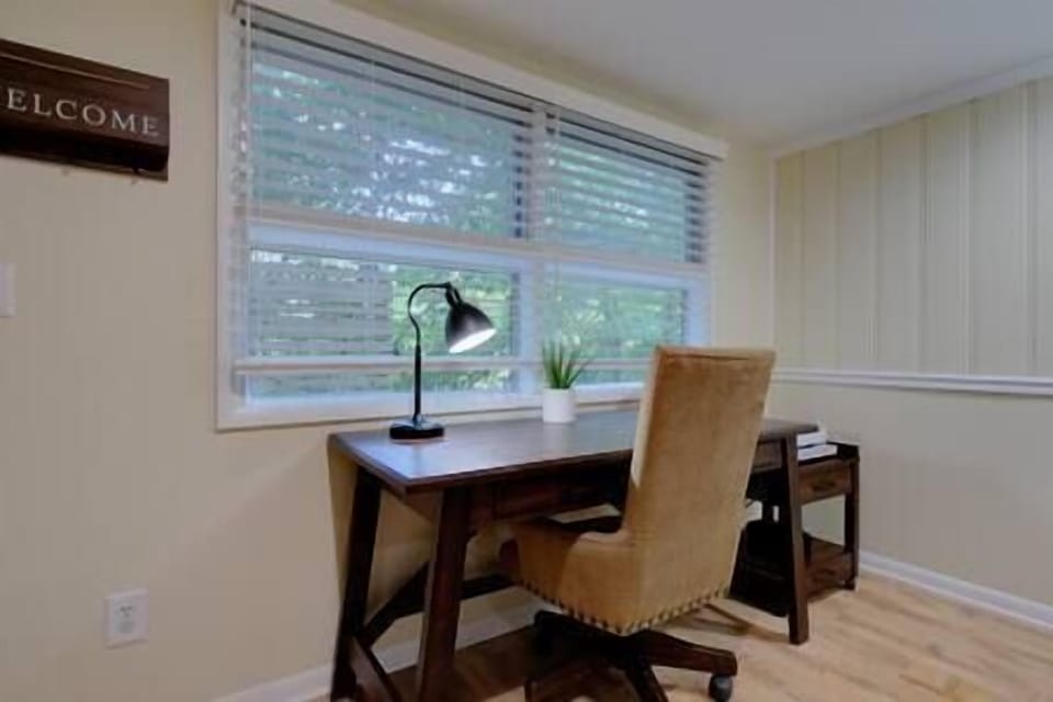 Desk Station
