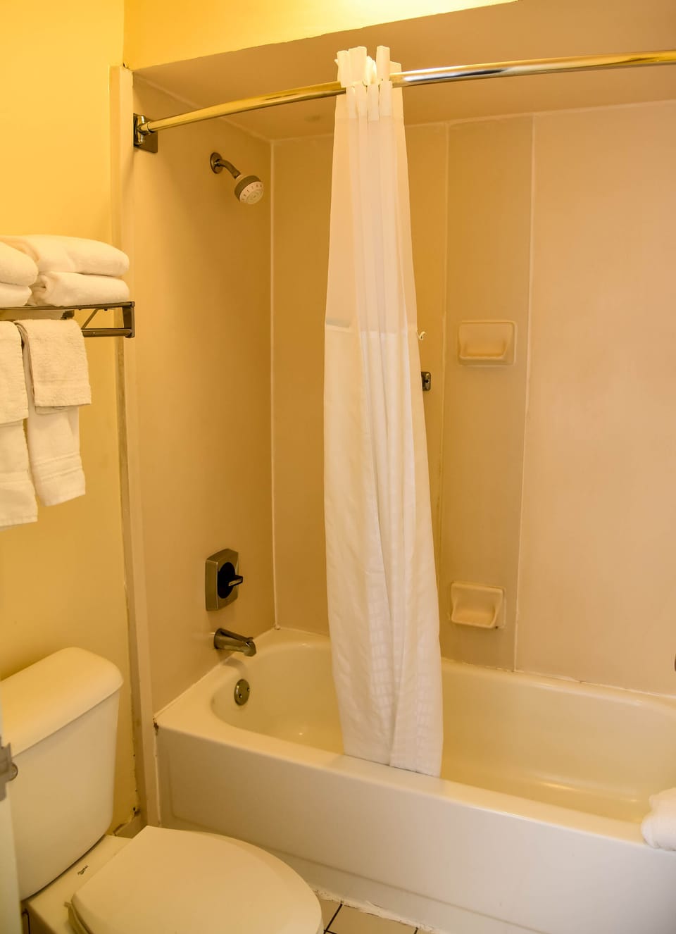 Room, 2 Double Beds, Non Smoking | Bathroom | Combined shower/tub, free toiletries, hair dryer, towels
