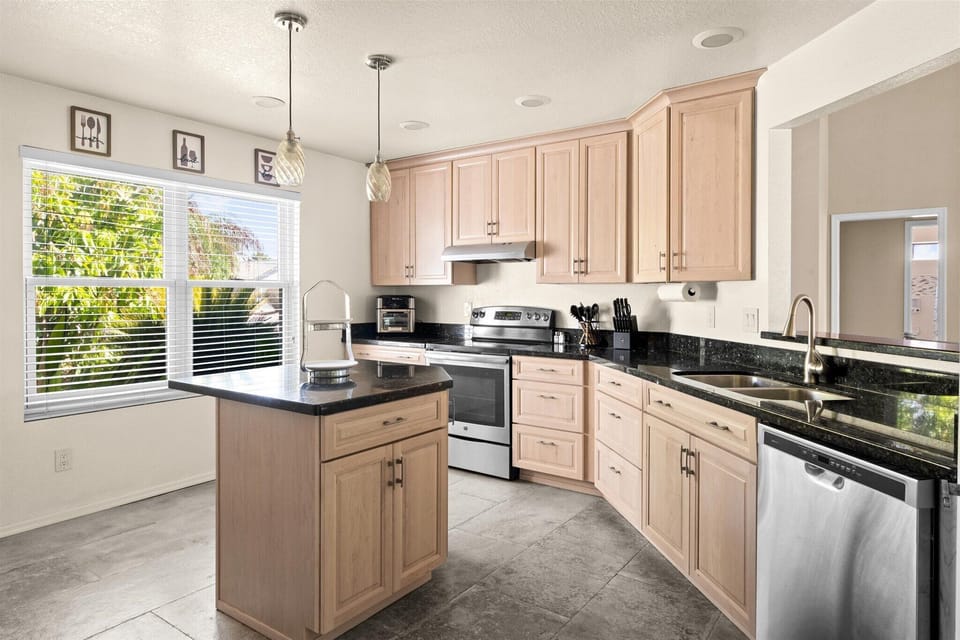 You'll love the fully stocked kitchen!