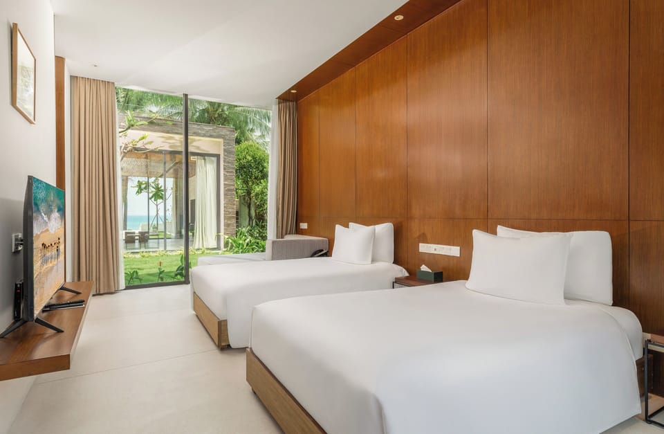 Beachfront Three-Bedroom Pool Villa (Spa Inclusive) | Minibar, in-room safe, desk, laptop workspace