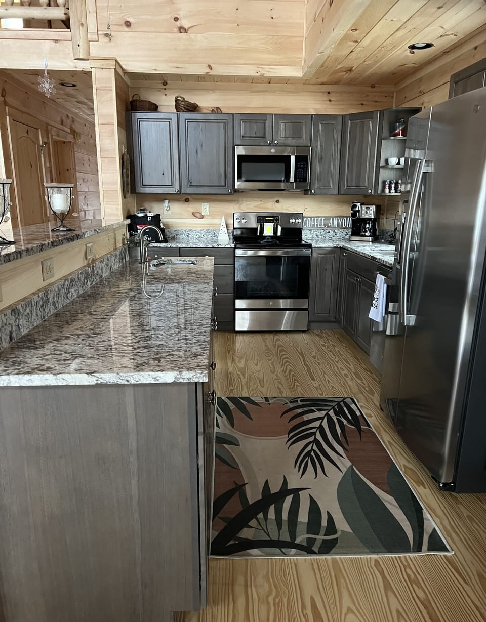 Gorgeous appliances with granite countertops