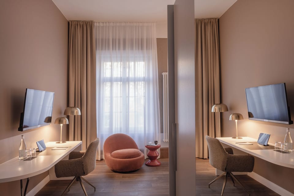 Premium Double Room | Premium bedding, in-room safe, desk, laptop workspace