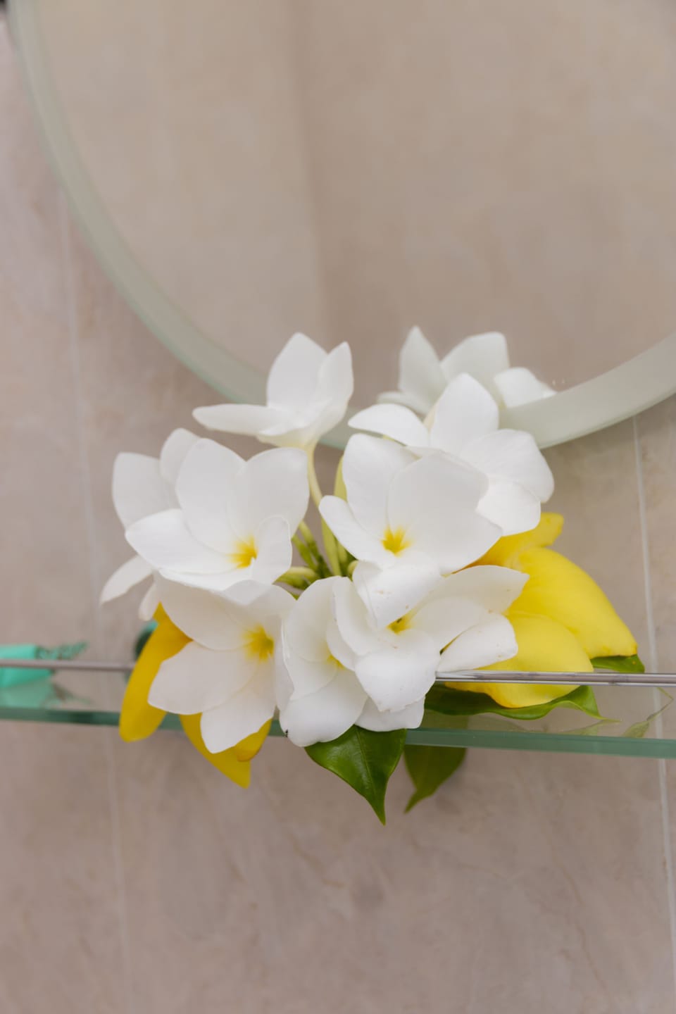 Double Room | Bathroom | Shower, rainfall showerhead, free toiletries, hair dryer (on request)