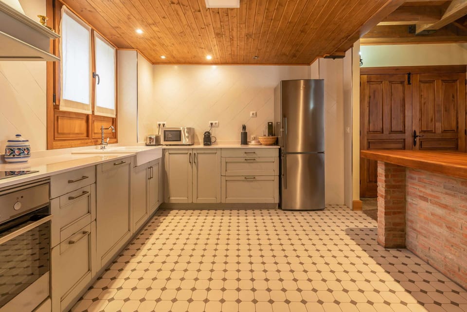 Kitchen or kitchenette,Floor plan