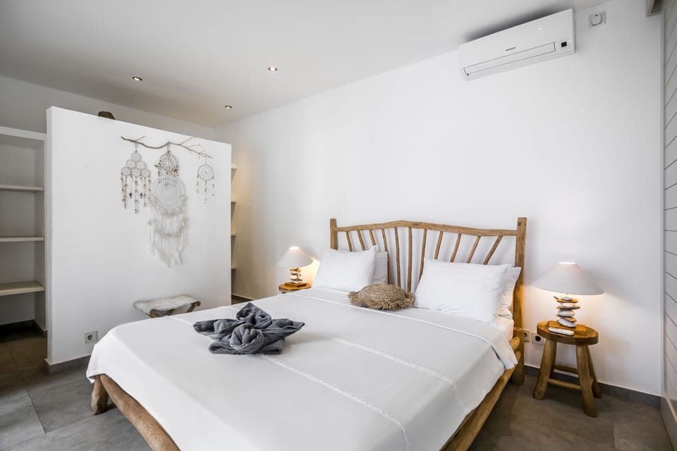 Deluxe Villa, 4 Bedrooms, Private Pool, Pool View | 4 bedrooms, premium bedding, in-room safe, desk