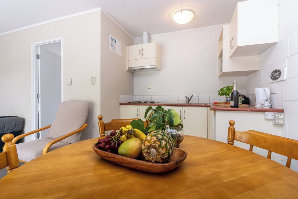 Standard Apartment, 1 Bedroom, Non Smoking, Kitchen (Unit) | Premium bedding, iron/ironing board, free WiFi, bed sheets