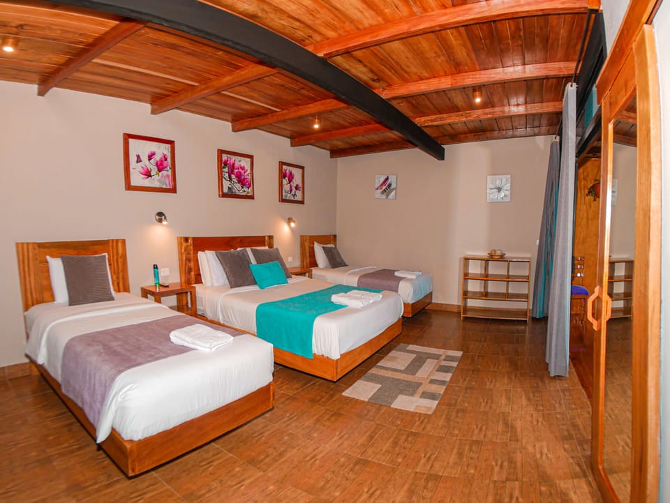 Deluxe Cabin, Terrace, Mountain View | In-room safe, desk, WiFi (free), bed sheets