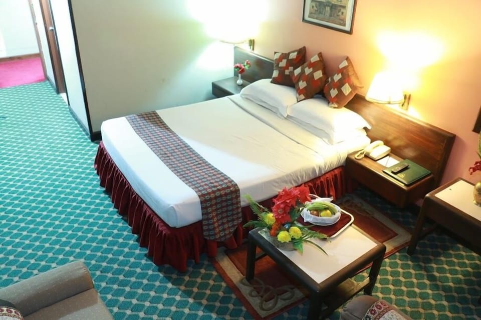 1 bedroom, premium bedding, minibar, in-room safe