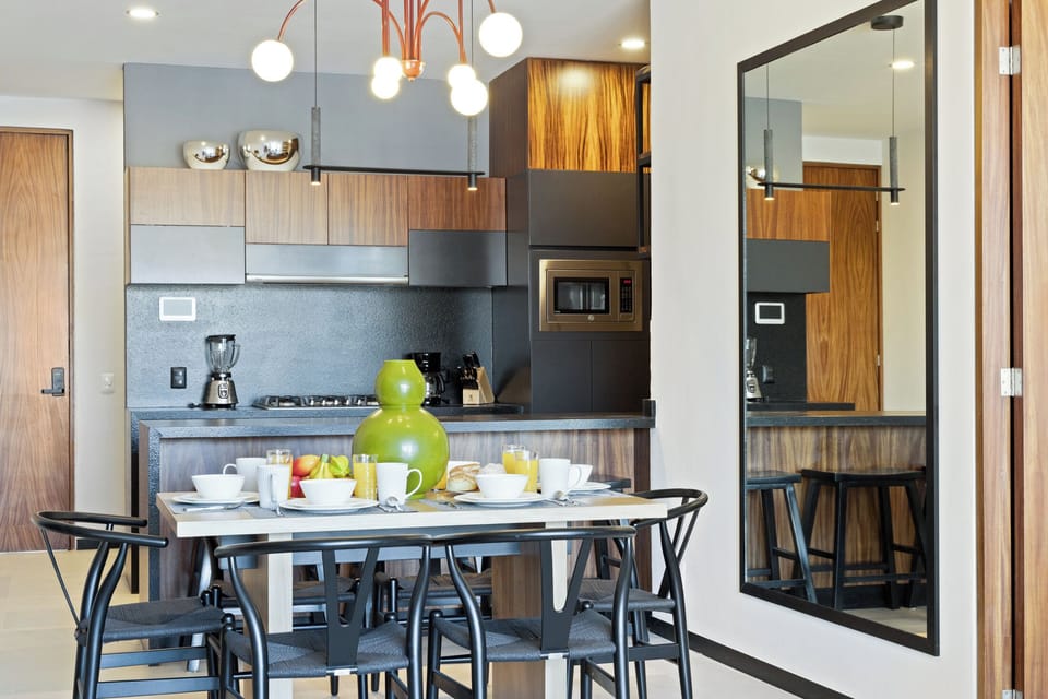 Condo - Image 5