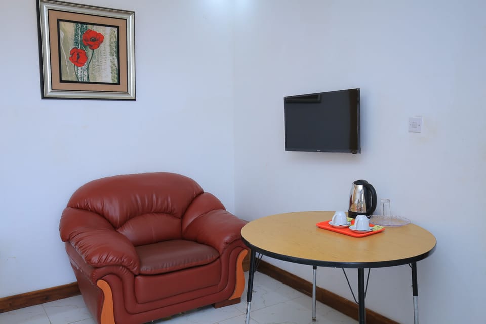 Business Double Room | Free WiFi