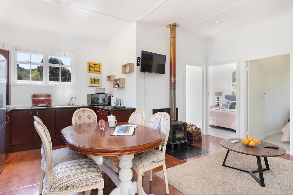 Deluxe Cottage | Private kitchen