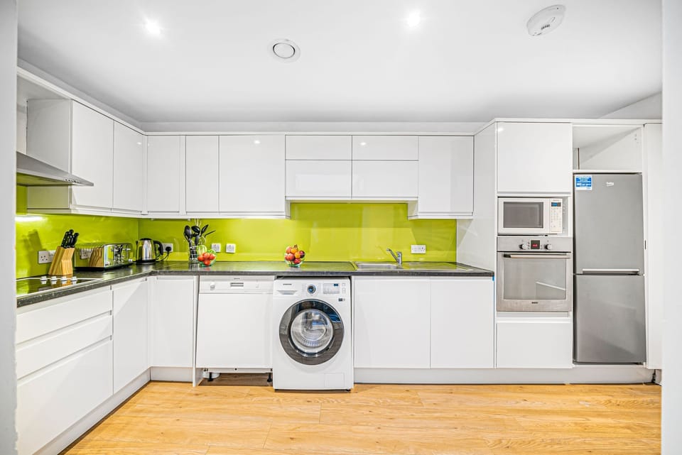 The kitchen is fully equipped to prepare a simple meal