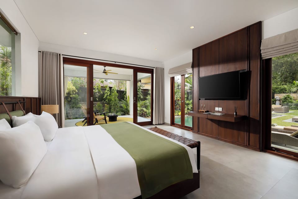 4 Bedroom Pool Villa | 4 bedrooms, minibar, desk, laptop workspace