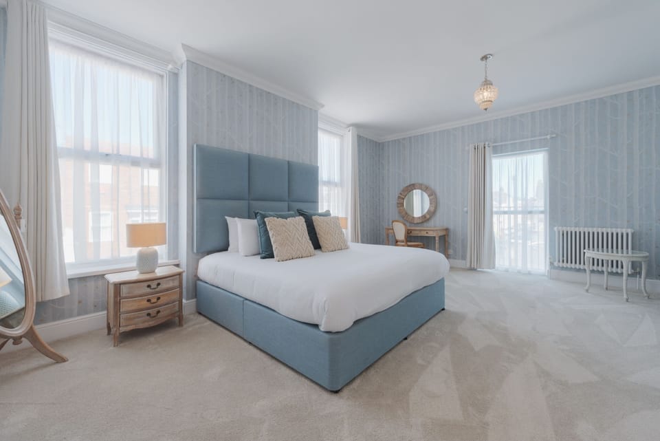 Premium bedding, individually decorated, individually furnished, desk