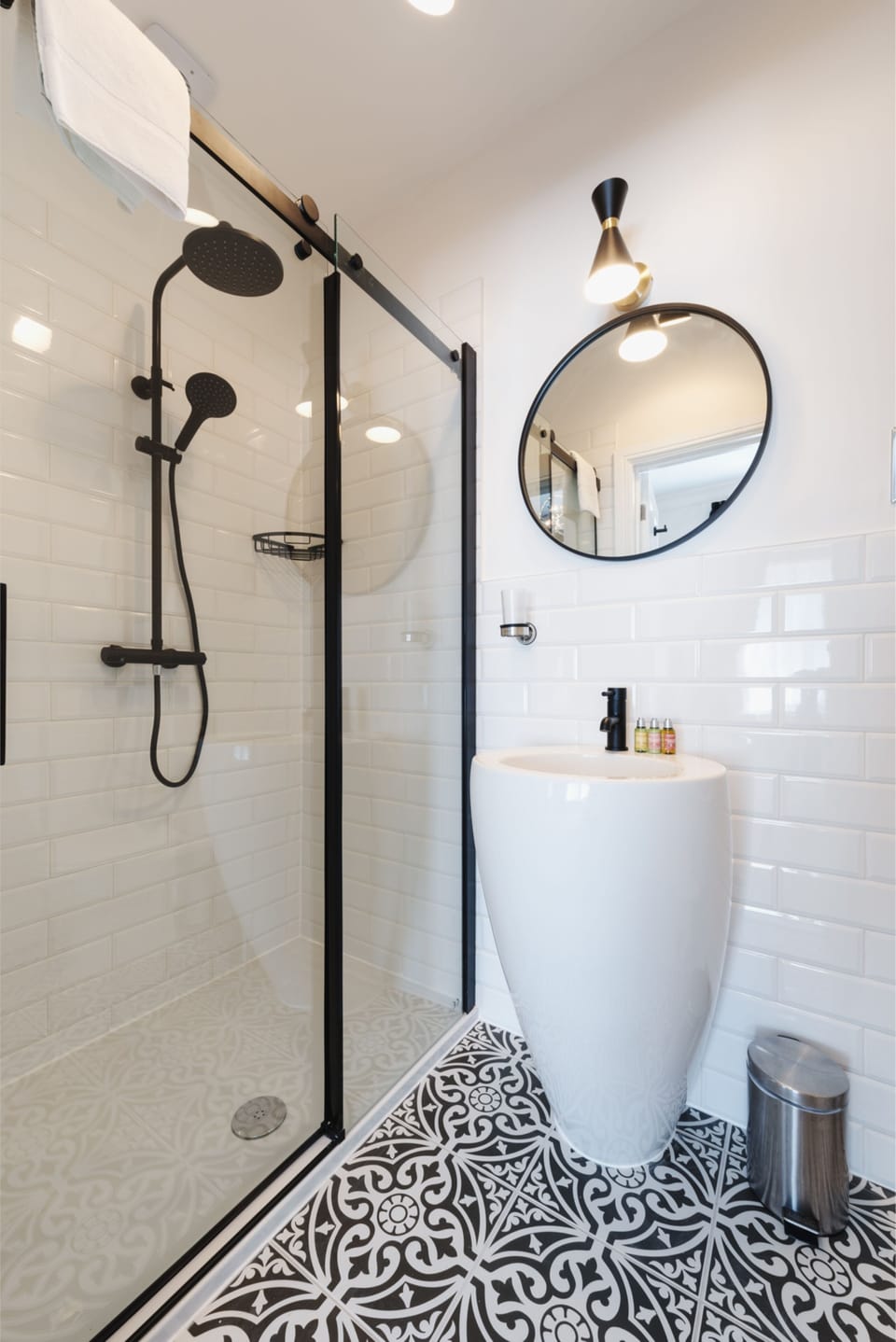 Bathroom shower