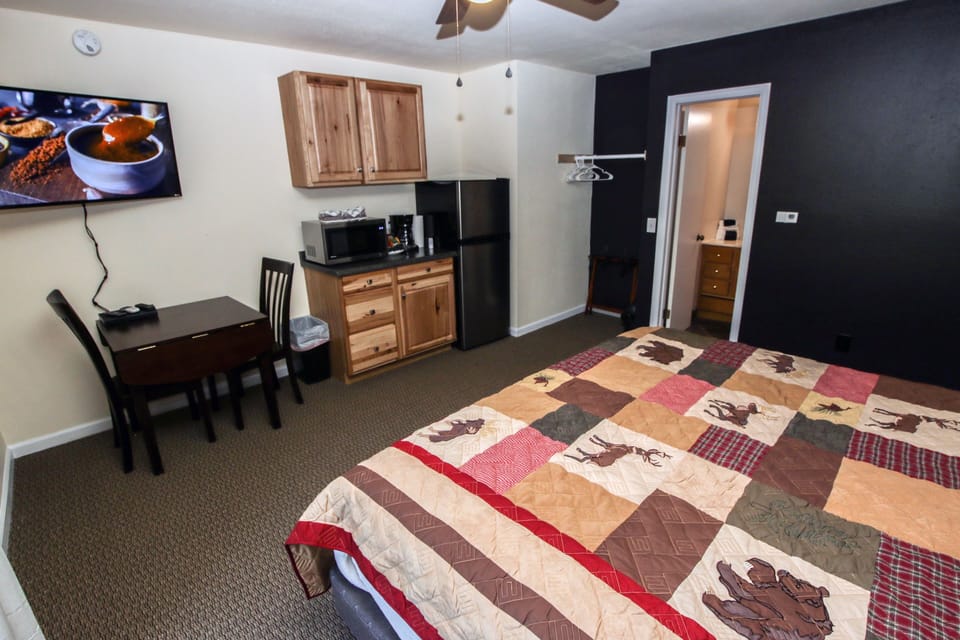 Condo, 1 Bedroom | Interior