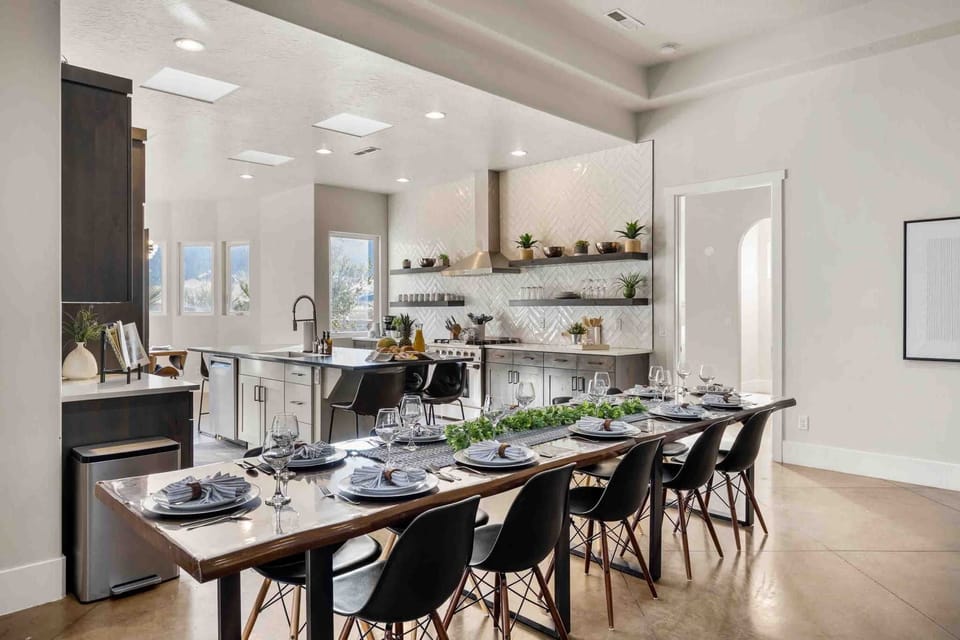 House, Multiple Bedrooms | Private kitchen | Coffee/tea maker, fridge, oven, toaster