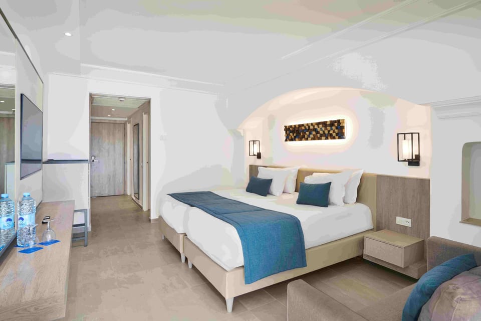 Minibar, in-room safe, soundproofing, free cribs/infant beds