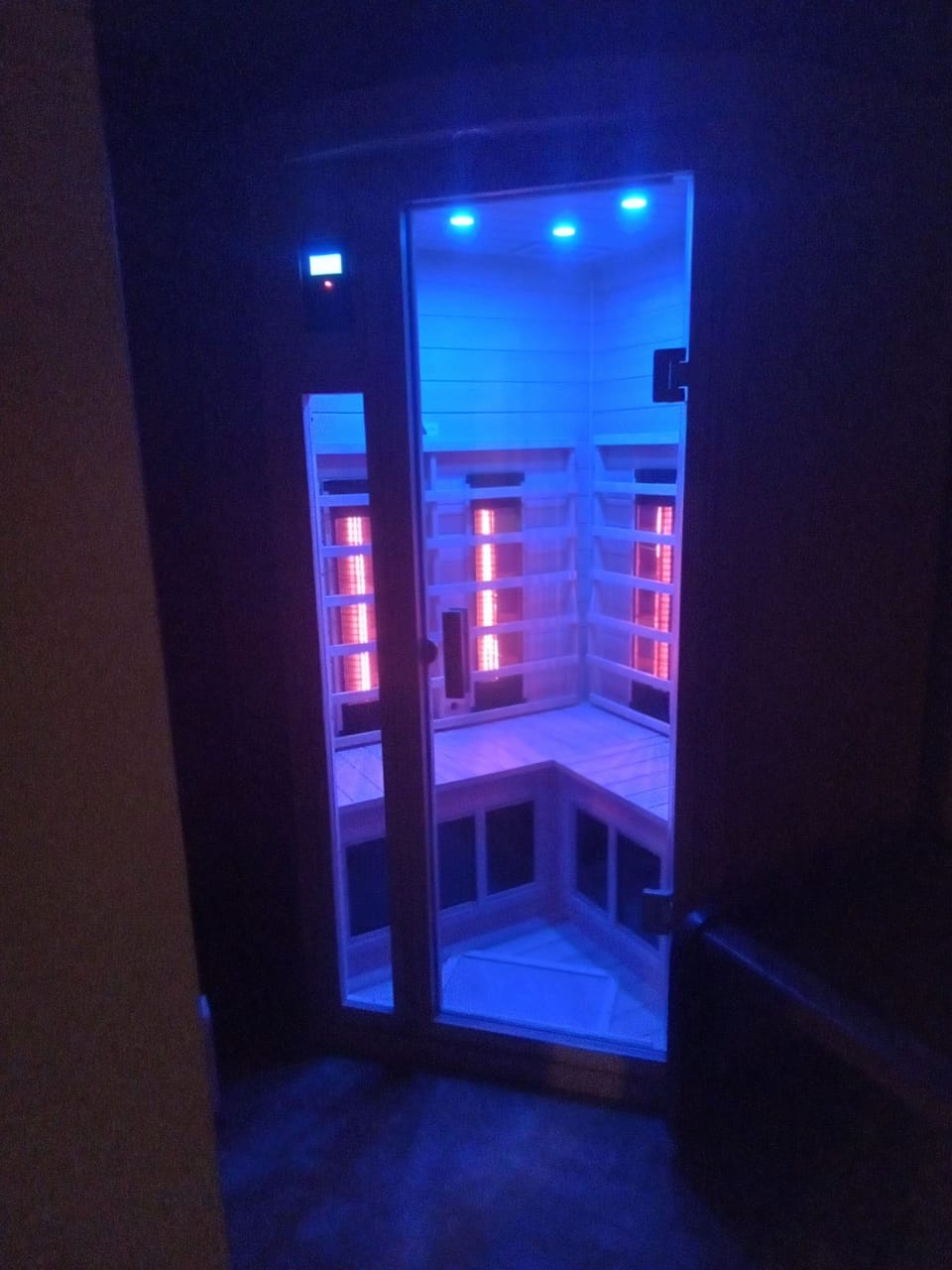 Infrared Sauna 2 person ; 149 F Maximum Temperature 
