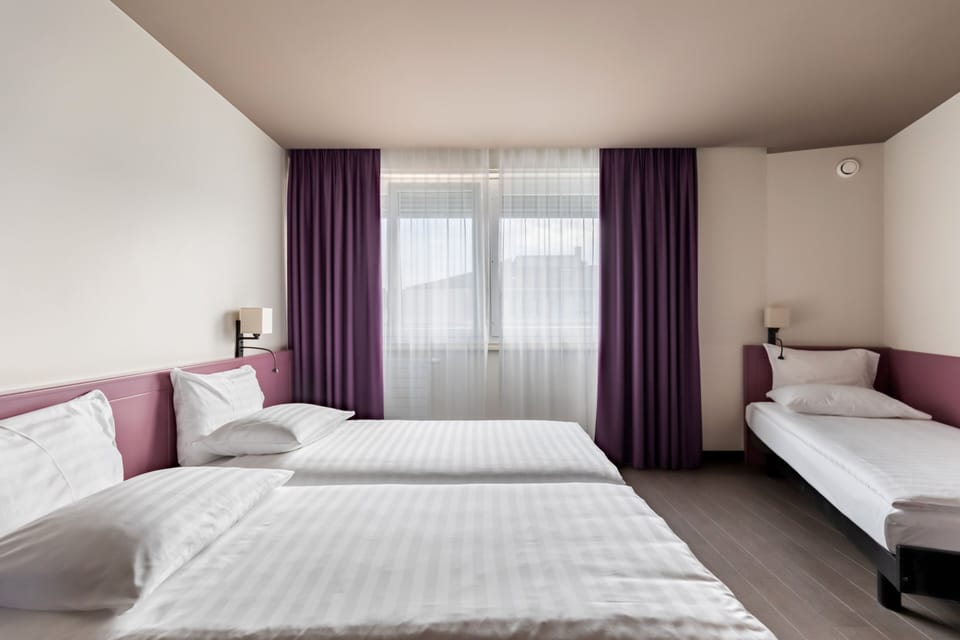 In-room safe, desk, blackout drapes, soundproofing