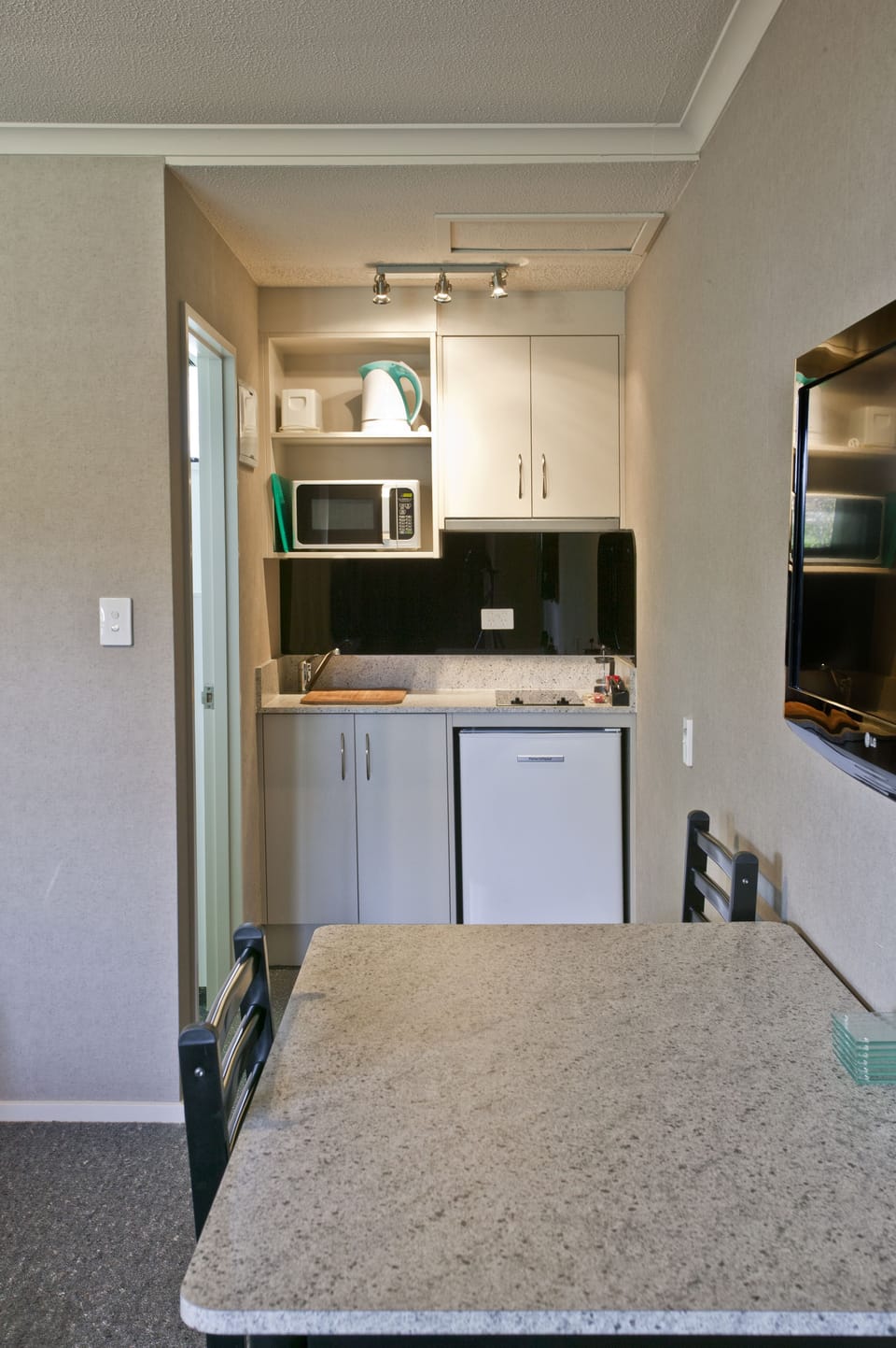 Self Contained Motel Unit | Private kitchen | Shared fridge, shared microwave