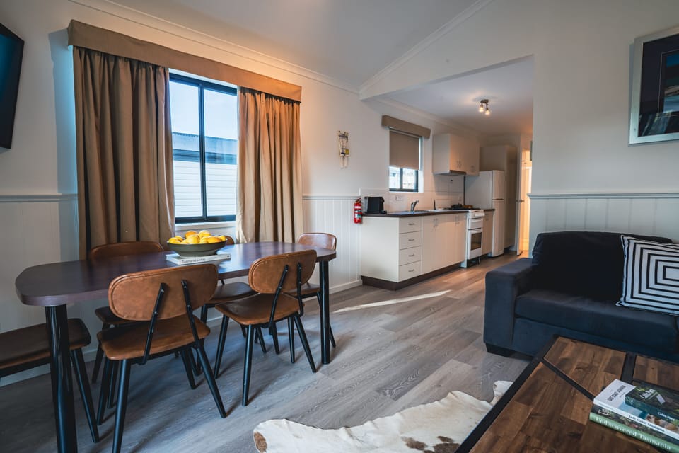 Premier Apartment, 2 Bedrooms | Living area | 20-inch flat-screen TV with digital channels, TV, table tennis