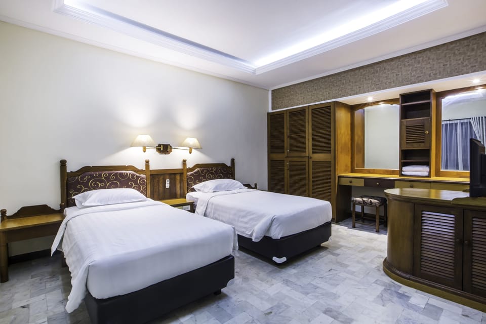 Minibar, in-room safe, desk, blackout drapes