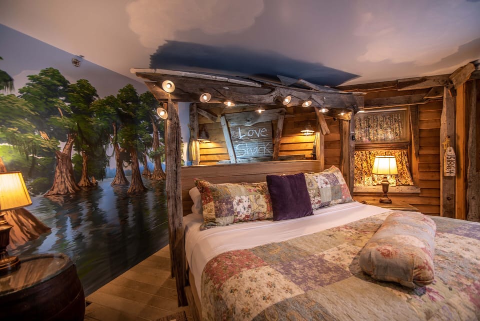 Comfort Room (Southern) | Premium bedding, individually decorated, individually furnished