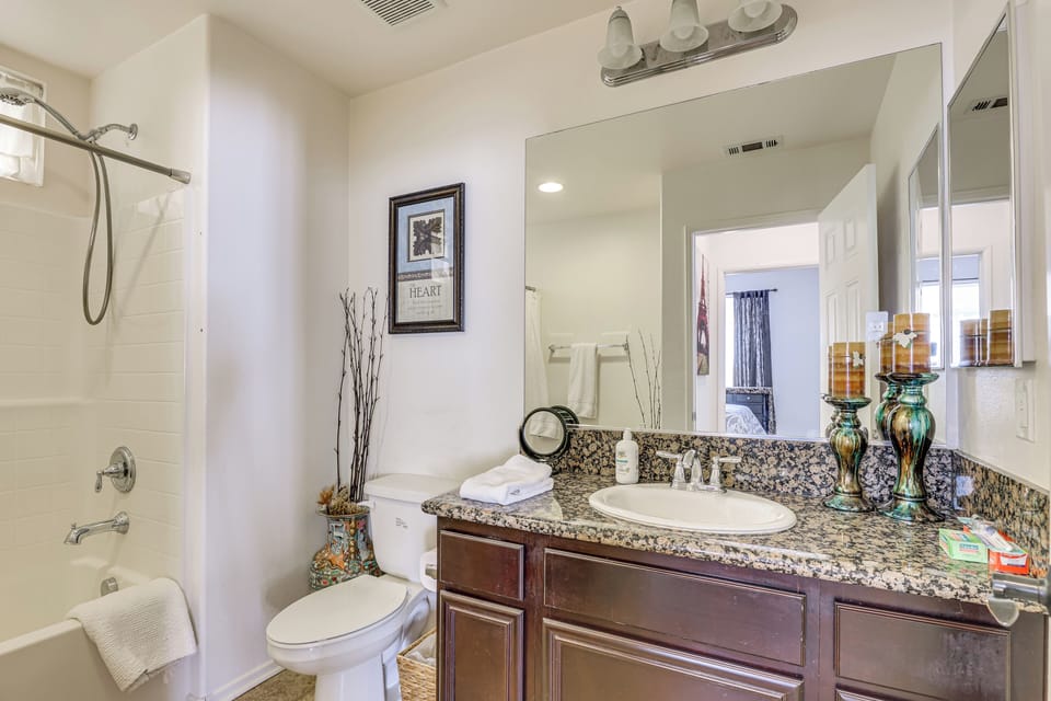 En-Suite Bathroom | 1st Floor | Complimentary Toiletries