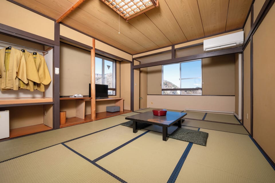 Japanese-Style Twin Room, Non Smoking | Blackout drapes, free WiFi, bed sheets