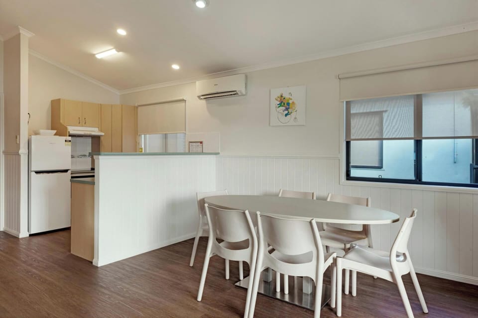 Deluxe 2 Bedroom Waterfront Cabin - Sleeps 6 | Private kitchen | Fridge, microwave, coffee/tea maker, toaster