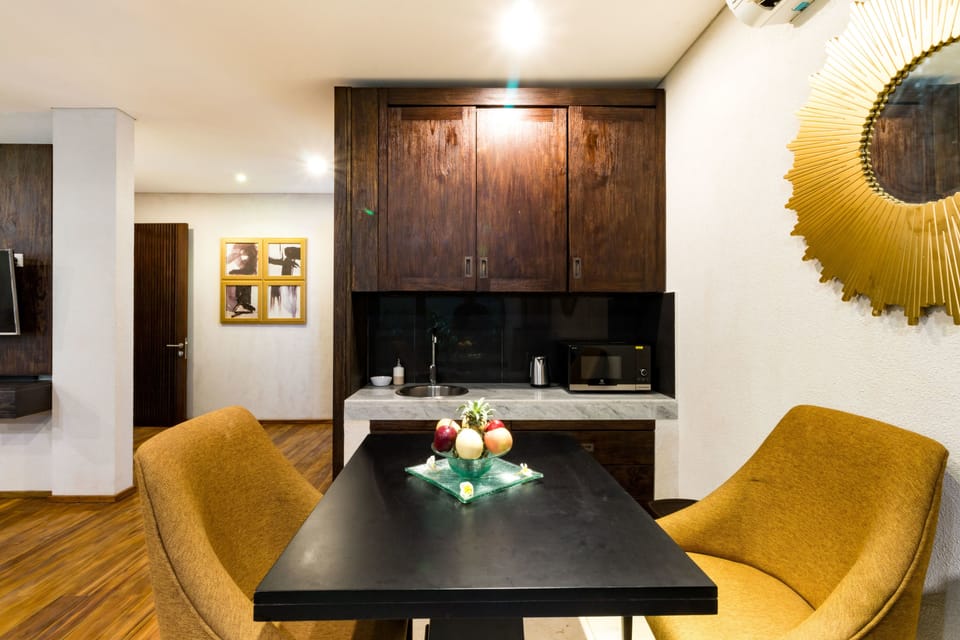 Private kitchenette