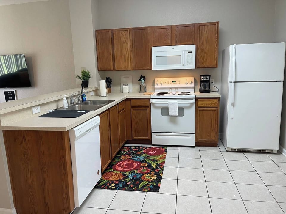 Full Kitchen View