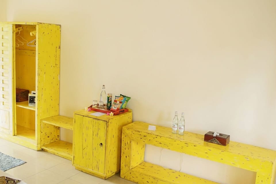 Studio | Television