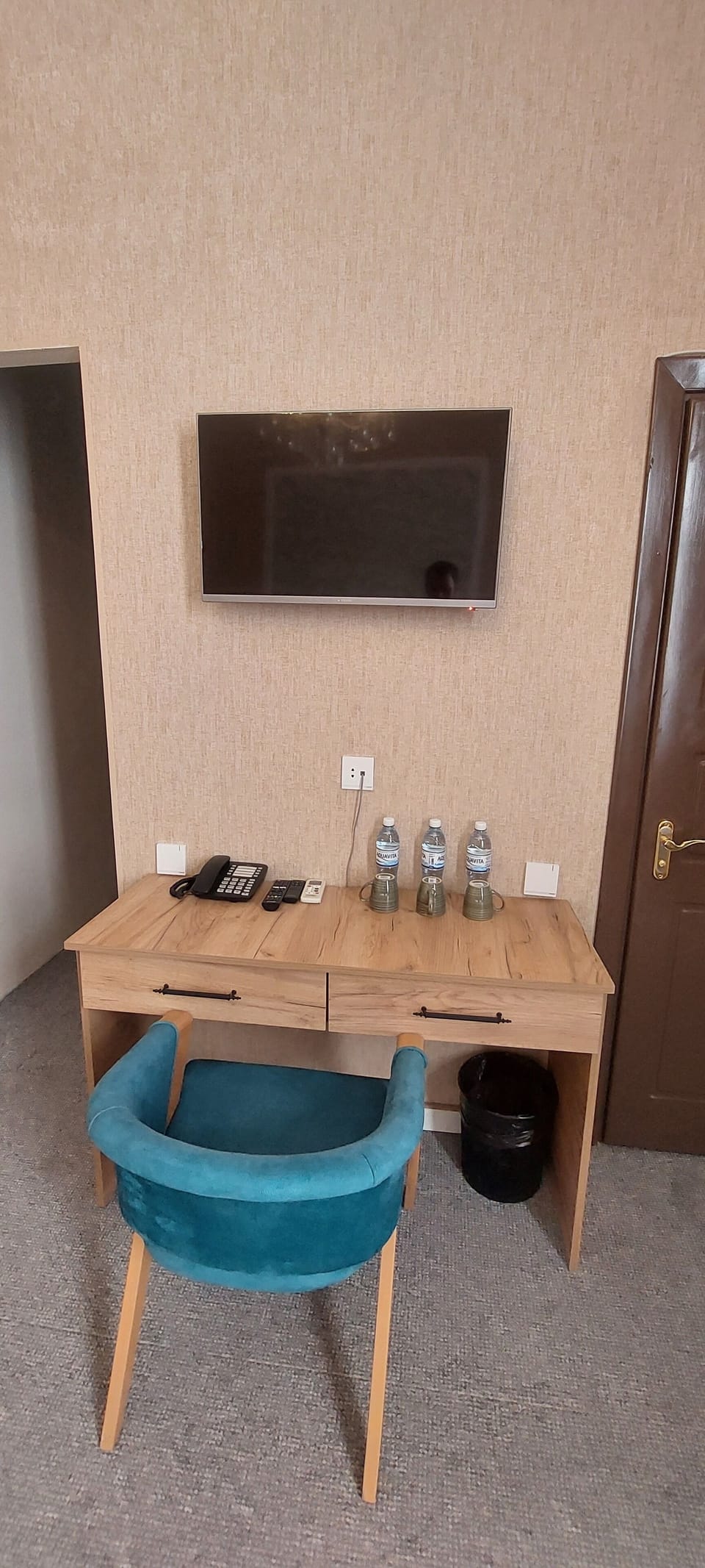 Superior Triple Room | In-room safe, desk, blackout drapes, soundproofing