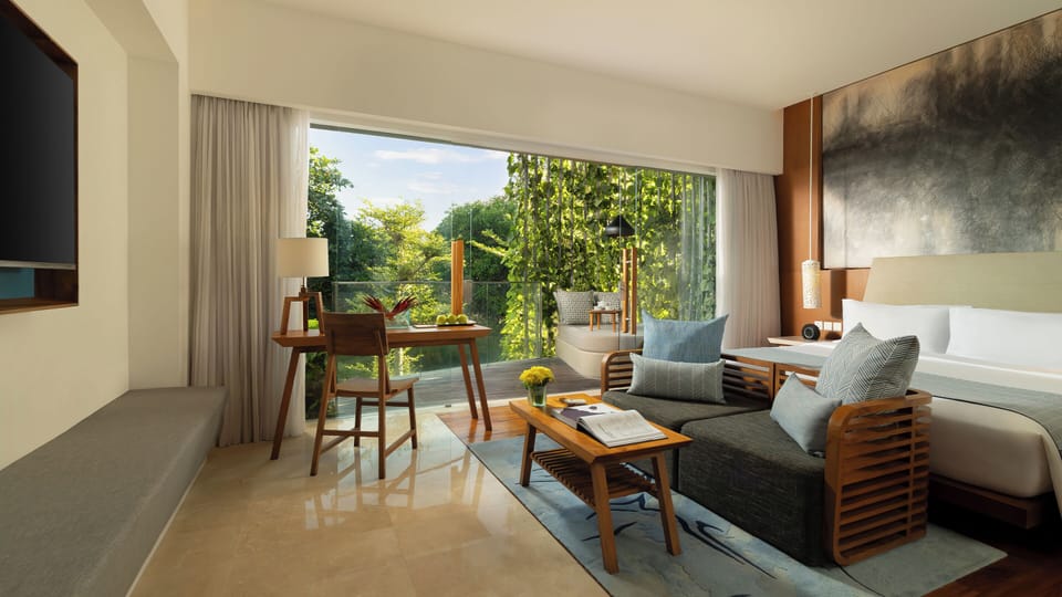Premium bedding, minibar, in-room safe, desk