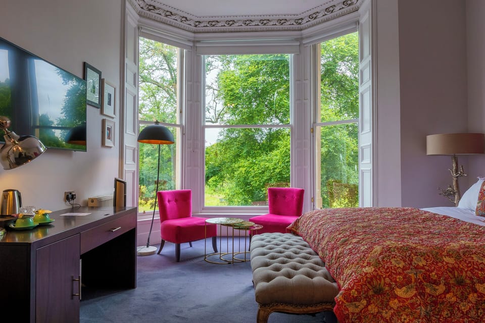 Deluxe Double or Twin Room, Park View | Premium bedding, pillowtop beds, individually decorated