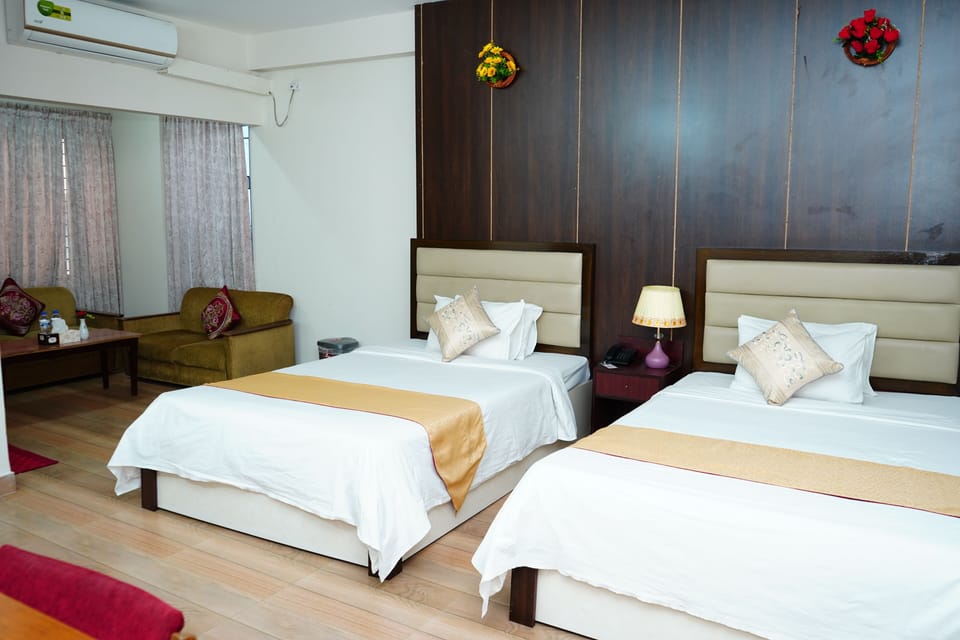Family Double Room | 1 bedroom, premium bedding, down comforters, Select Comfort beds