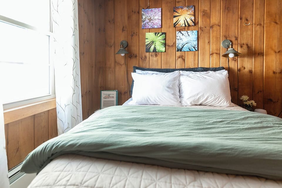 Room 3 - Cedar | Individually decorated, individually furnished, blackout drapes