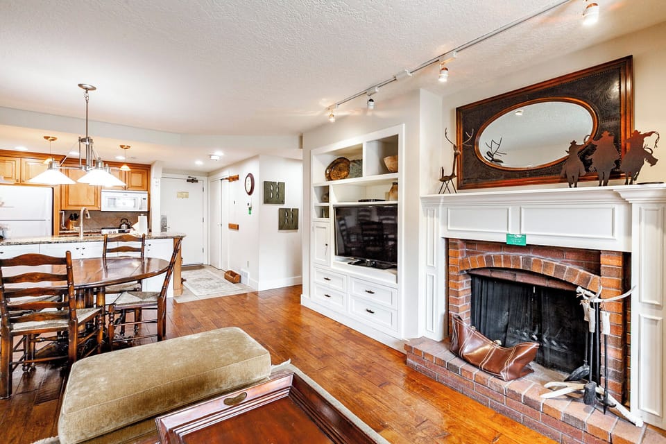 Living / Dining / Kitchen