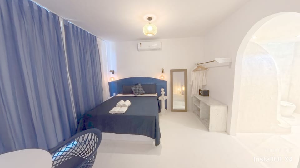 Premium Chalet | Pillowtop beds, minibar, individually decorated, individually furnished