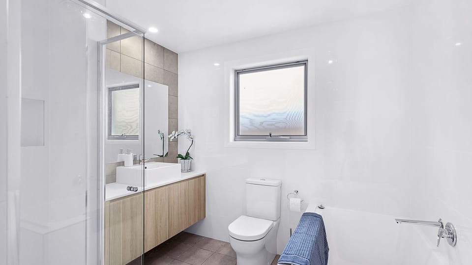 Main Bathroom