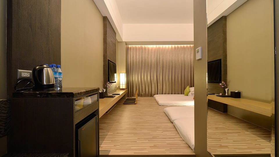 Quadruple Room (Japanese Style ) | Desk, soundproofing, free WiFi, bed sheets