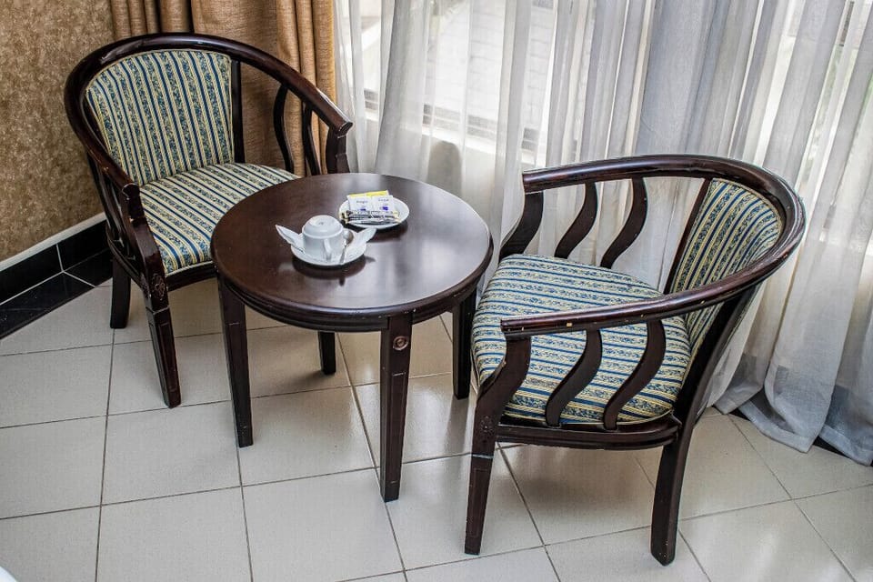 Standard Double Room | Desk, laptop workspace, free WiFi