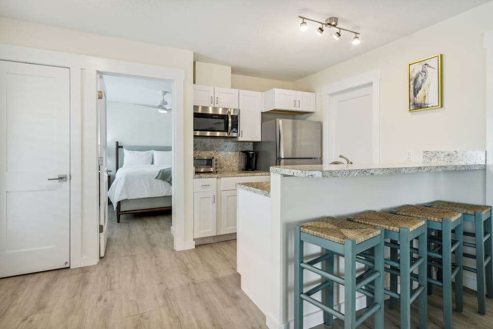 Villa (3rd Floor) | Living area | 32-inch flat-screen TV with cable channels, TV