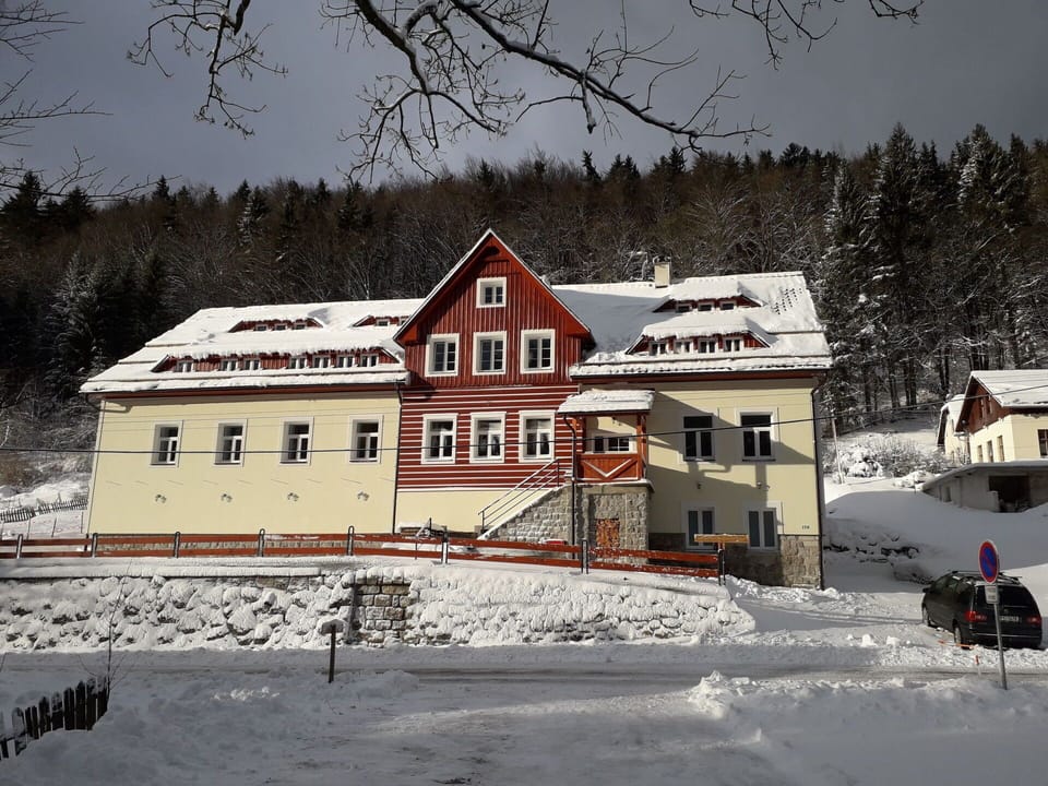 Building, Snow, Window, Sky, Tree, House, Slope, Freezing, Cottage, Landscape