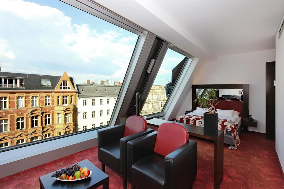 Junior Suite, 1 Double Bed | Minibar, in-room safe, desk, blackout drapes